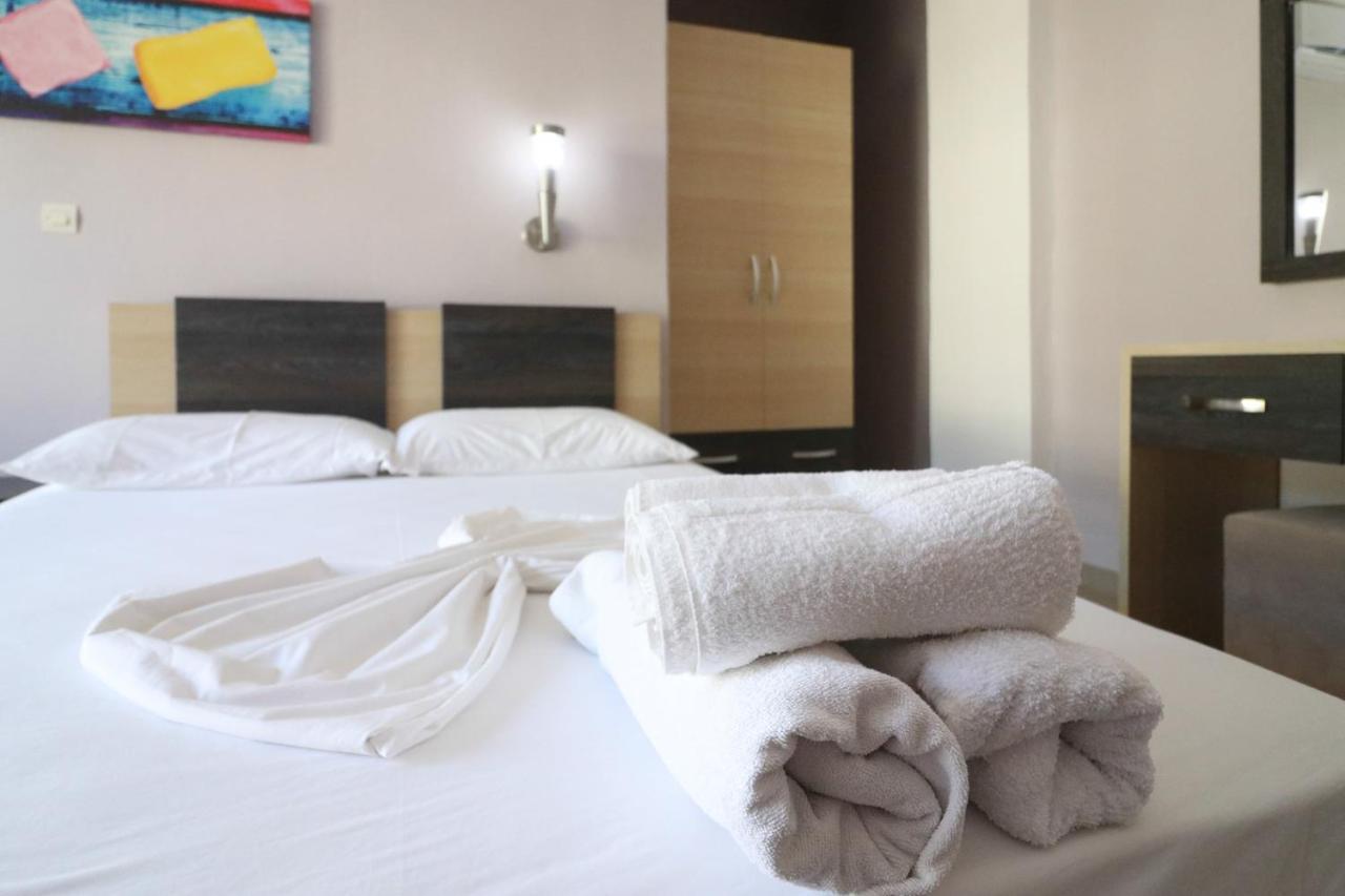Hotel Potami Beach - Mondi Goro Himare Ngoại thất bức ảnh
