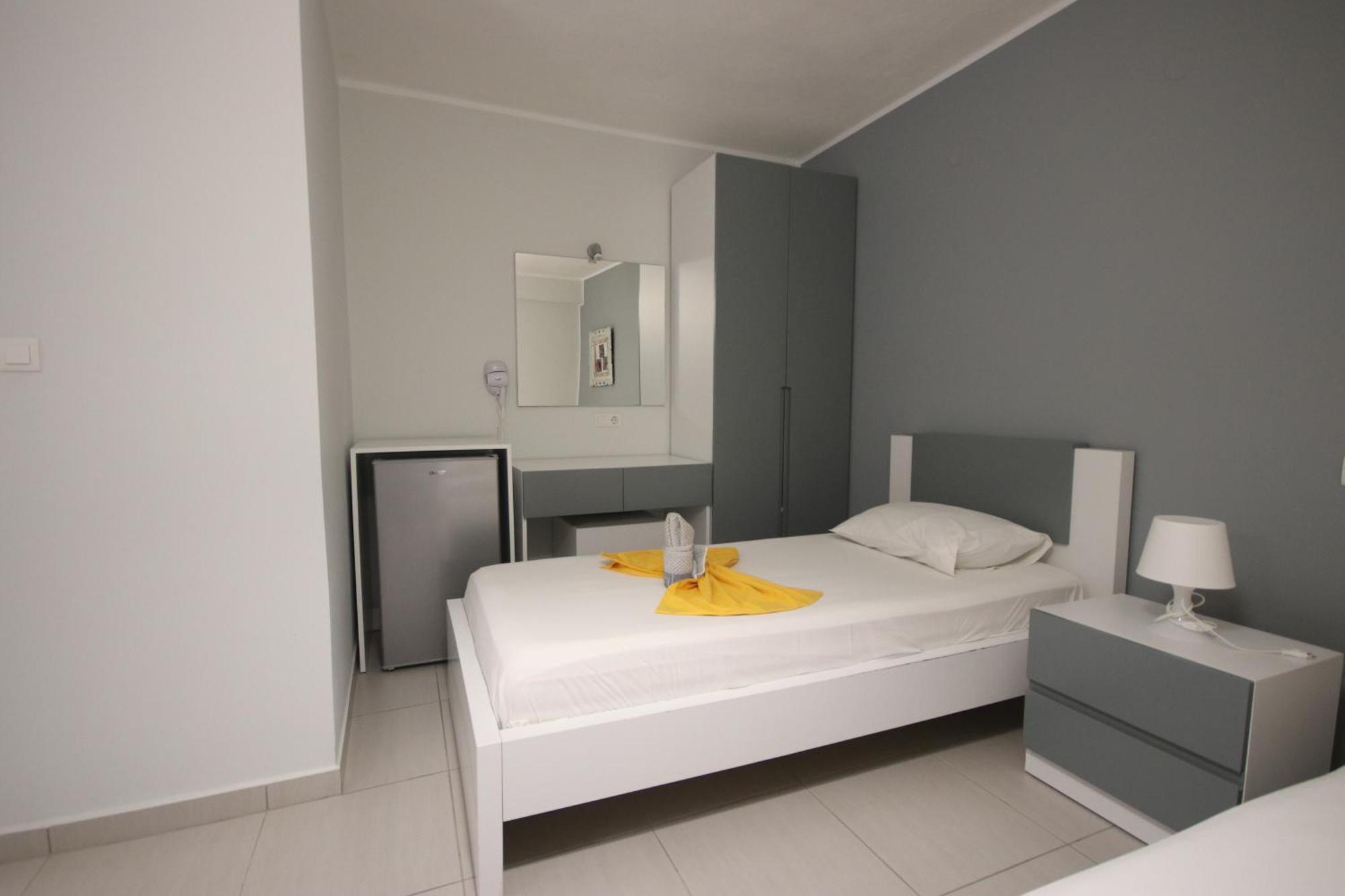 Hotel Potami Beach - Mondi Goro Himare Ngoại thất bức ảnh