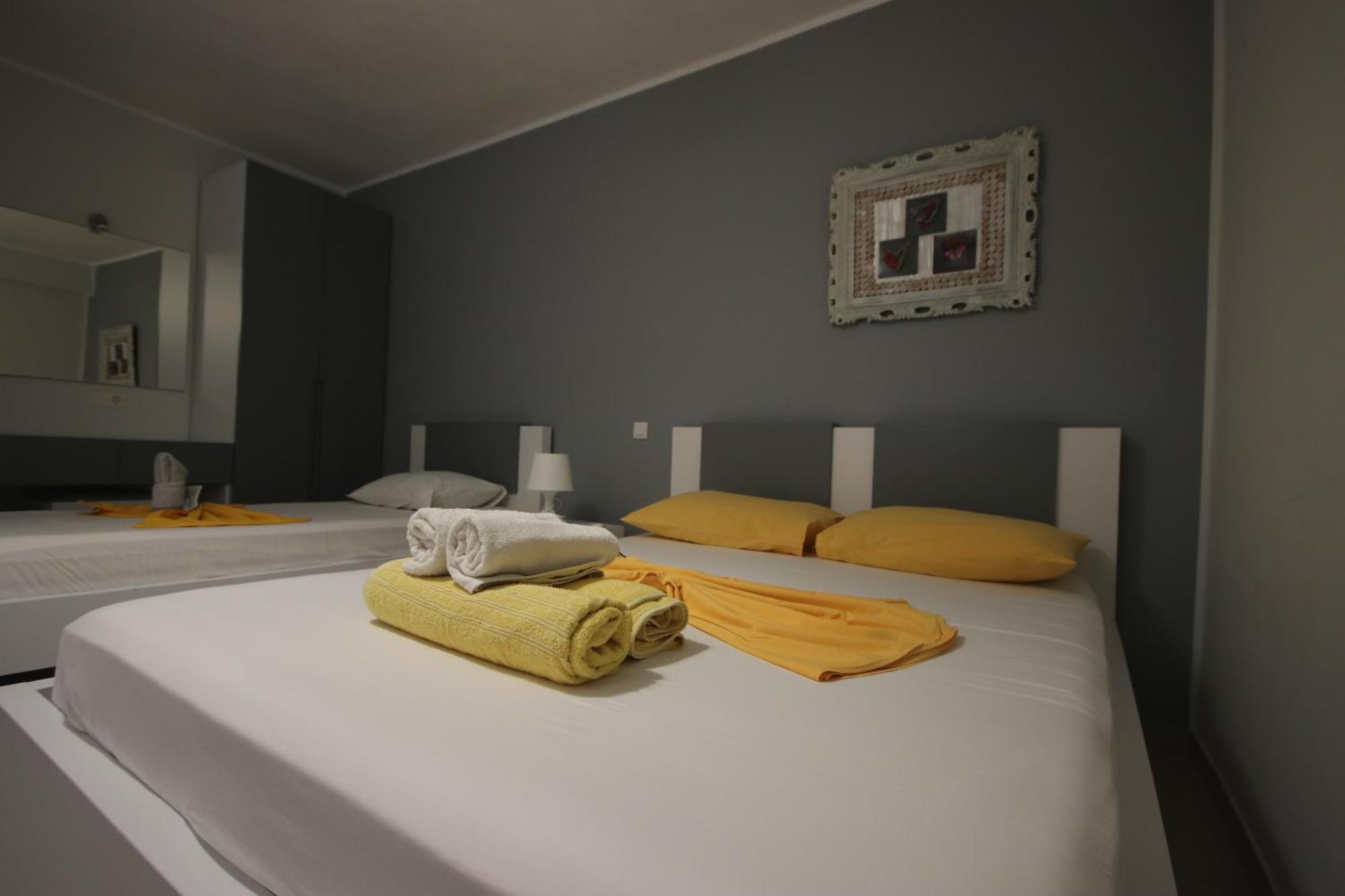 Hotel Potami Beach - Mondi Goro Himare Ngoại thất bức ảnh